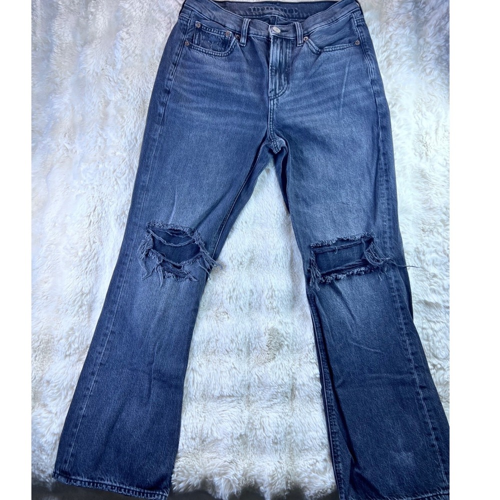 American Eagle Distressed High Waisted Straight Leg Jeans Denim A19